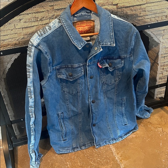 Men’s M Levi's Track Coach Side Stripe Blue Denim Jacket - Picture 6 of 10